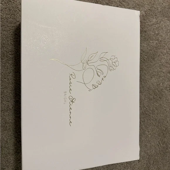 White Pearl Beaded Wedding Mini Dress - Picture 4 of 8